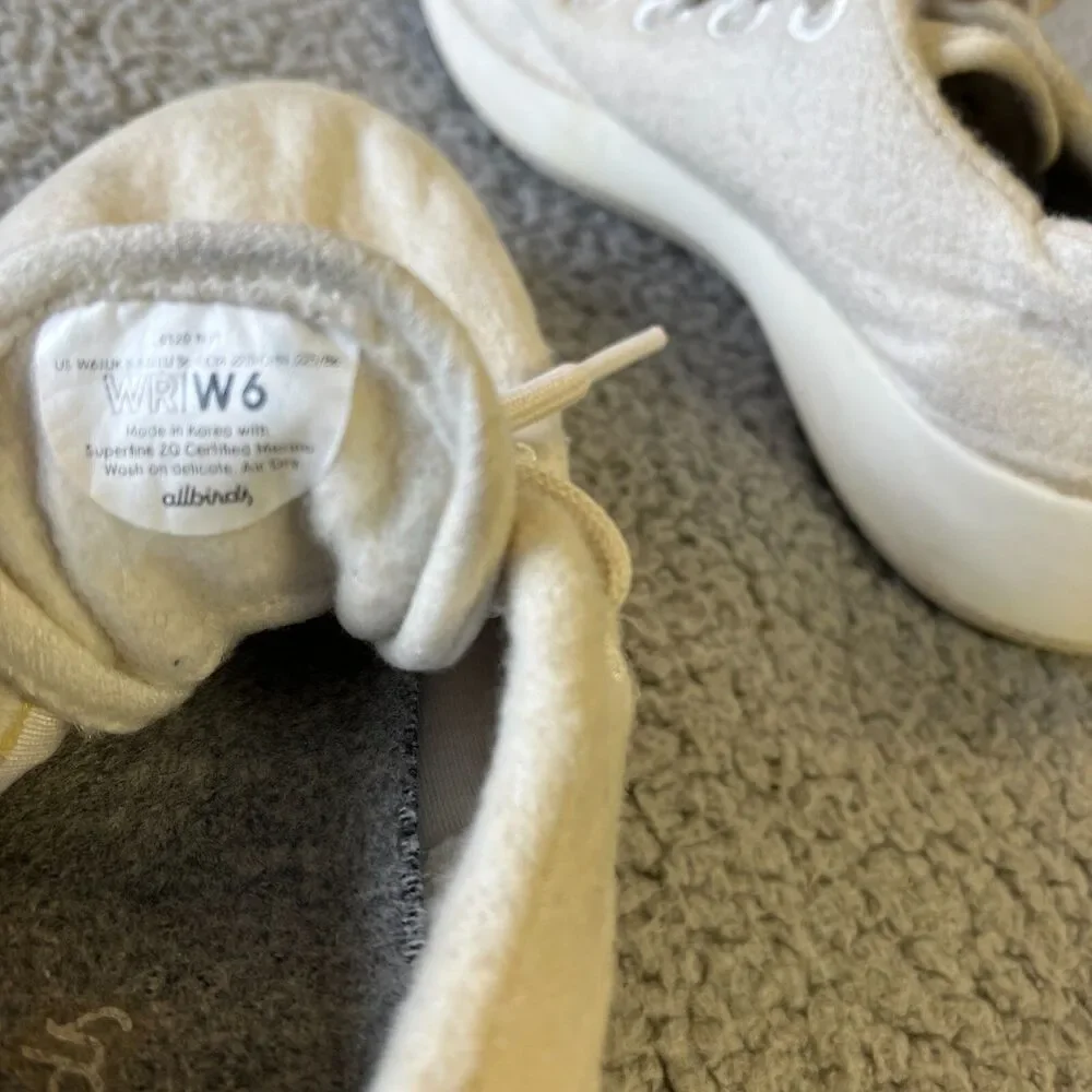 ALLBIRDS Sneakers Womens 6 White Merino Wool Runners Low Athletic 0320NV1